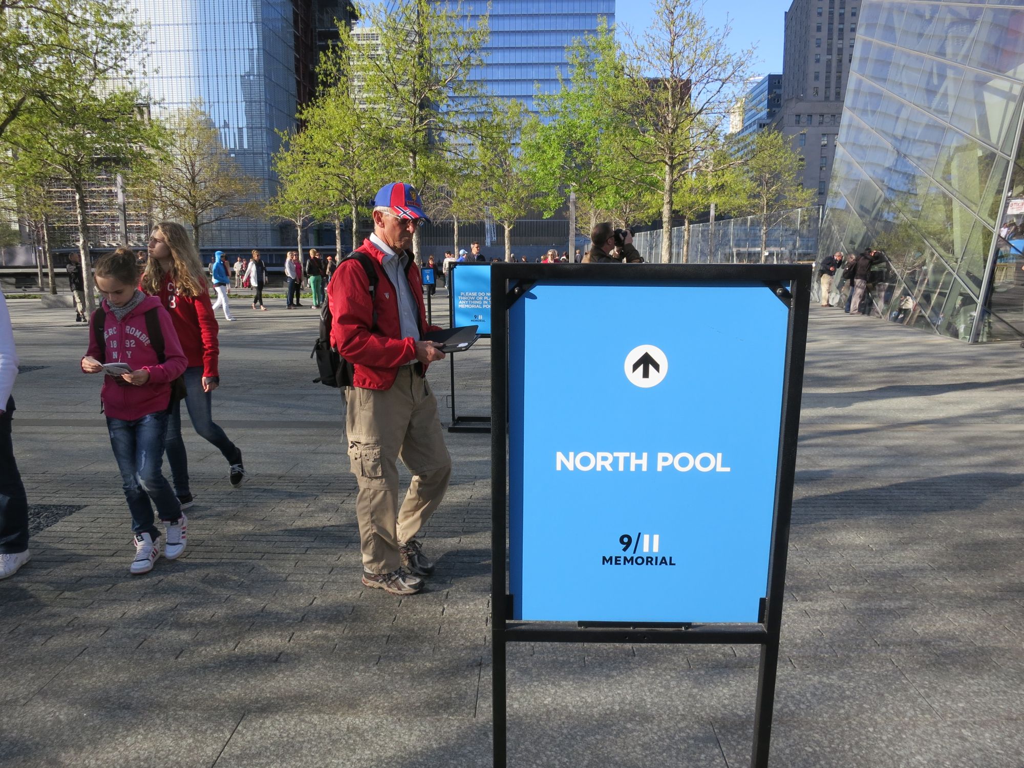 North pool sign